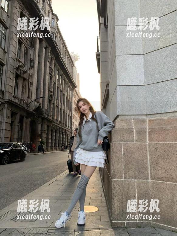 下载51吃瓜网页版入口，尽享热门话题的吃瓜网站。