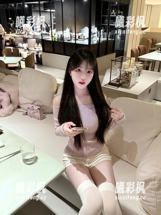 51吃瓜爆料app特色功能揭秘，满足你吃瓜的所有期待