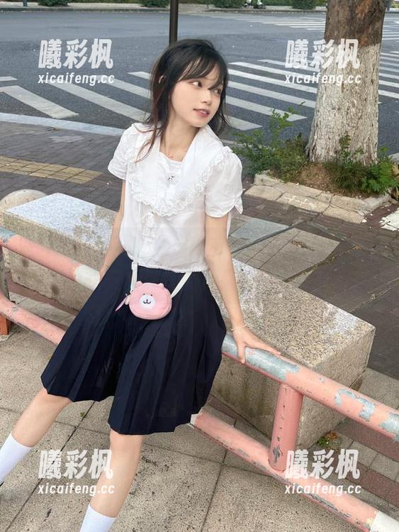 体验51吃瓜网在线观看，无论是安卓还是网页都轻松搞定！