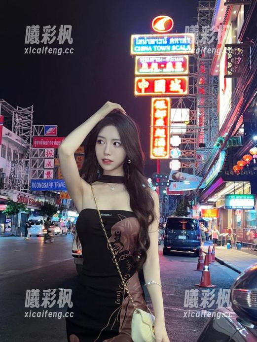 关注51吃瓜网黑料最新，永久保证你不会错过任何精彩八卦！