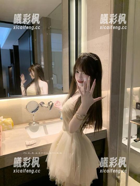 追踪热点，尽在“www.吃瓜”官网，吃瓜小伙伴们的聚集地！