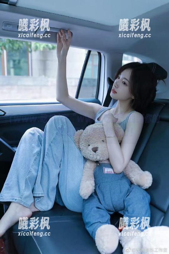 在“www.吃瓜”找到你的快乐，导航直达甜蜜传送门！