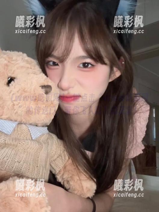 一键点击“www吃瓜网”的传送门，带你飞入吃瓜的天堂！