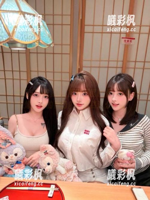 吃瓜51官网深度吐槽：那些吃瓜爆料网的热门内容居然这么离谱！