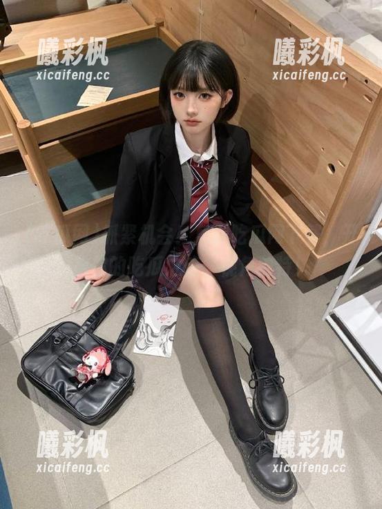 抓紧机会！免费吃瓜网下载，开启你的吃瓜之旅，视角独特！