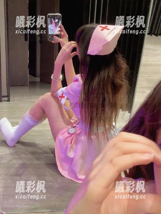 免费访问吃瓜黑料网站，领先一步了解最劲爆的娱乐黑料消息