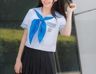 点开登录海角吃瓜，直达热门讨论区，一起参与最新吃瓜互动！