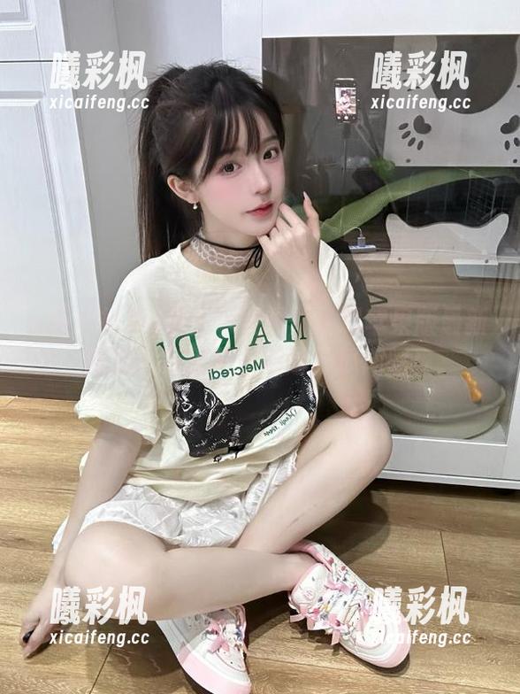 快来下载黑哥扒料苹果版最新版本，发现更多有趣的瓜闻吧！