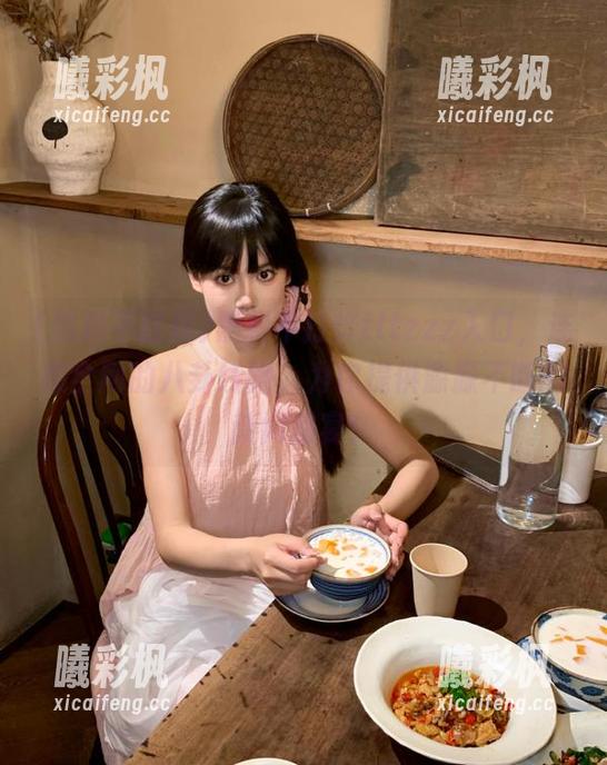 黑料不打烊tttzzz入口，连接全网的八卦线路，为你提供源源不断的新闻盛宴！