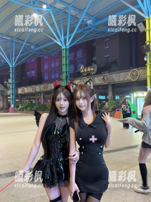 最新黑料吃瓜网app，免费为你揭秘娱乐圈的隐秘故事！