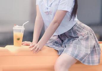 “黑料在线”app带你分享火热黑料，轻松享受吃瓜的快乐与激情！